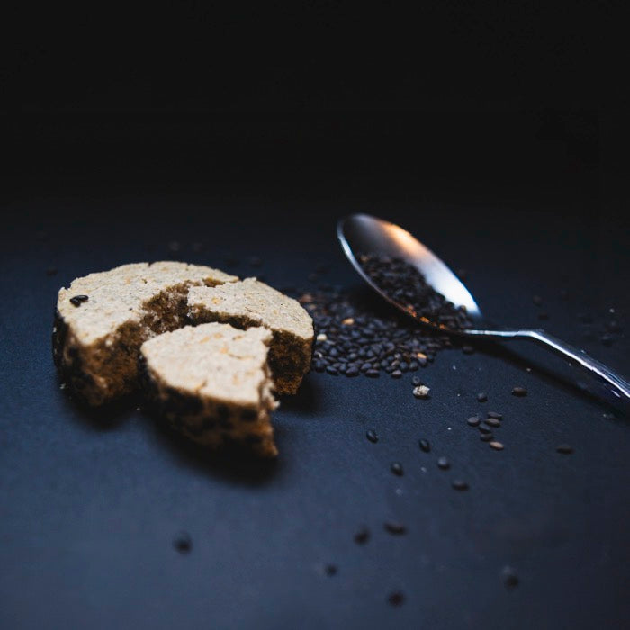 自然派贅沢黒ごまクッキー