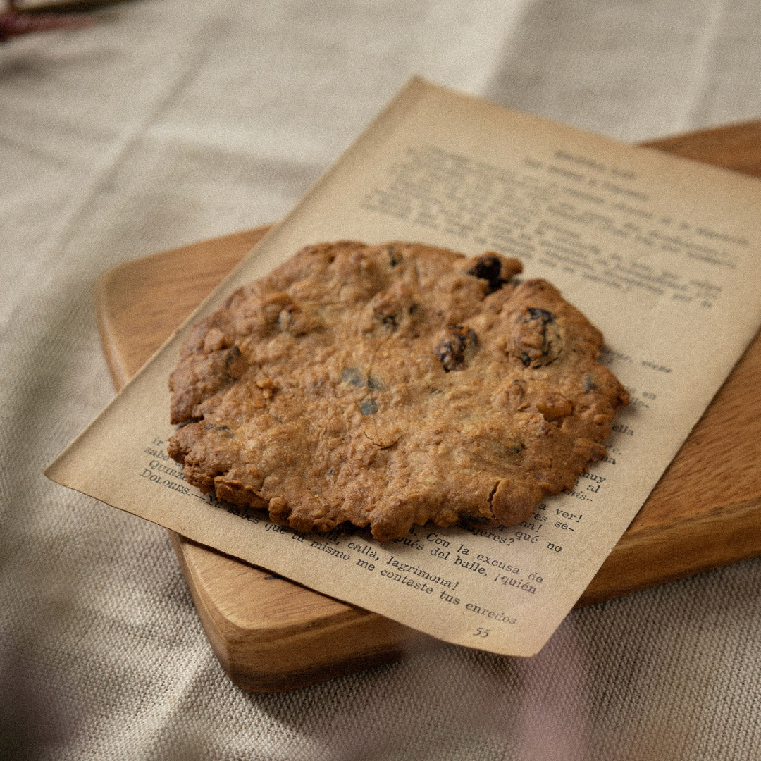 Healthy vegan oatmeal cookies